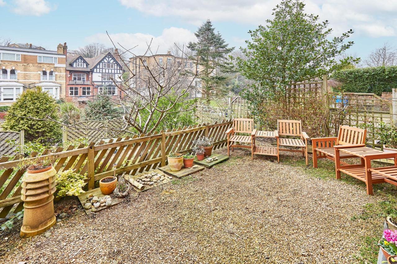 Host & Stay - The Garden Flat Scarborough Buitenkant foto